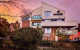 Exclusive Hotel&More